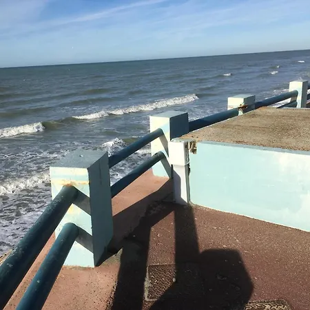 Belle Dune Village Face à L'aquaclub De Mahon Appartement *